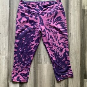 Nike capri leggings pants